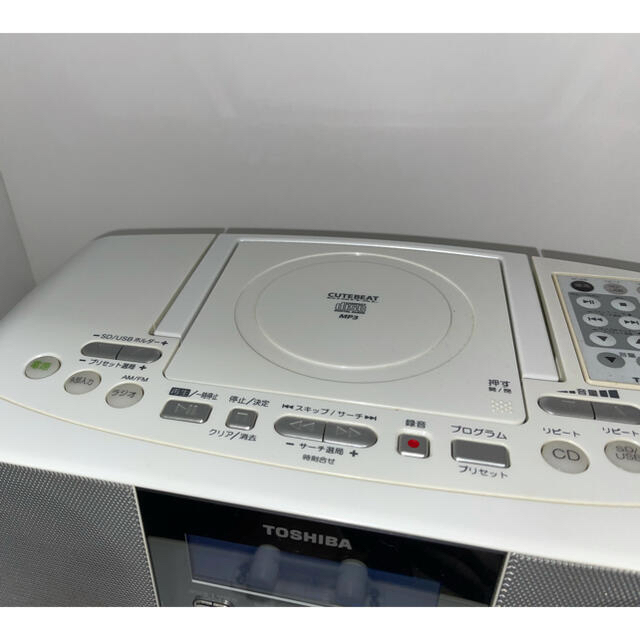 東芝(トウシバ)のCDプレイヤー スマホ/家電/カメラのオーディオ機器(ポータブルプレーヤー)の商品写真