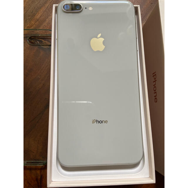 美品 iphone8 plus 256GB シルバー simフリーios15.4 5