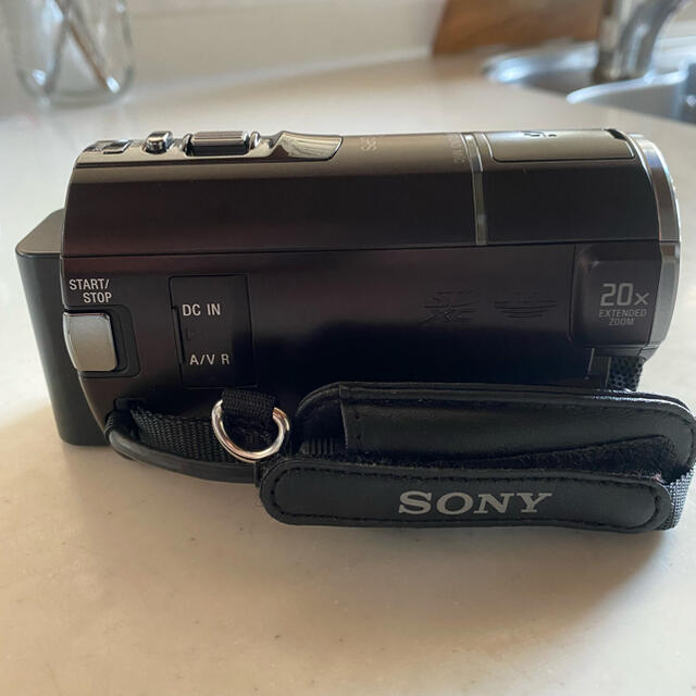 SONY(ソニー)のSONY デジタルHDビデオカメラ HDR-CX590V ボルドーブラウン スマホ/家電/カメラのカメラ(ビデオカメラ)の商品写真
