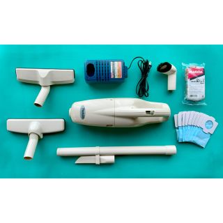 マキタ(Makita)のmakita 4073D 充電式クリーナー DC7.2V コードレス 掃除機(掃除機)