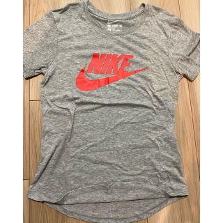 ナイキ(NIKE)のナイキ　レディース　Tシャツ　Sサイズ　中古(Tシャツ(半袖/袖なし))