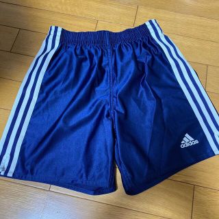 アディダス(adidas)の【最終お値下げ中】adidas短パン160㌢(パンツ/スパッツ)