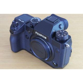 【中古美品】ミラーレスカメラ 富士フイルム X-H1 ボディ(ミラーレス一眼)