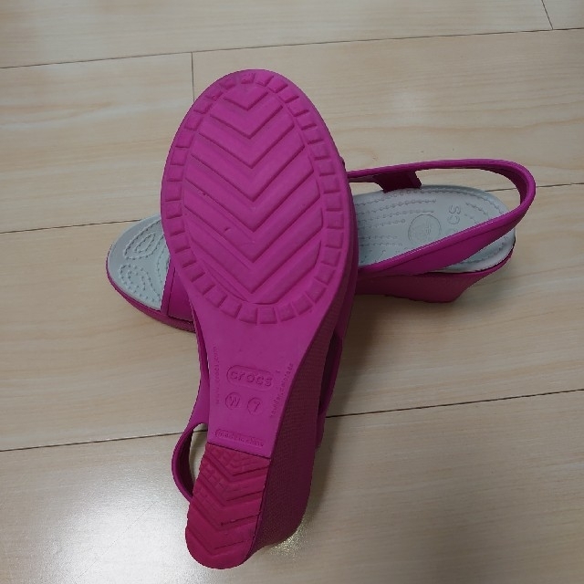 crocs(クロックス)のクロックス　サンダル レディースの靴/シューズ(サンダル)の商品写真