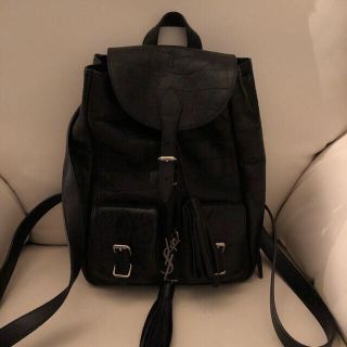 サンローラン(Saint Laurent)の最終値下げ！希少！サンローラン  パリ　型押し柄リュック(リュック/バックパック)