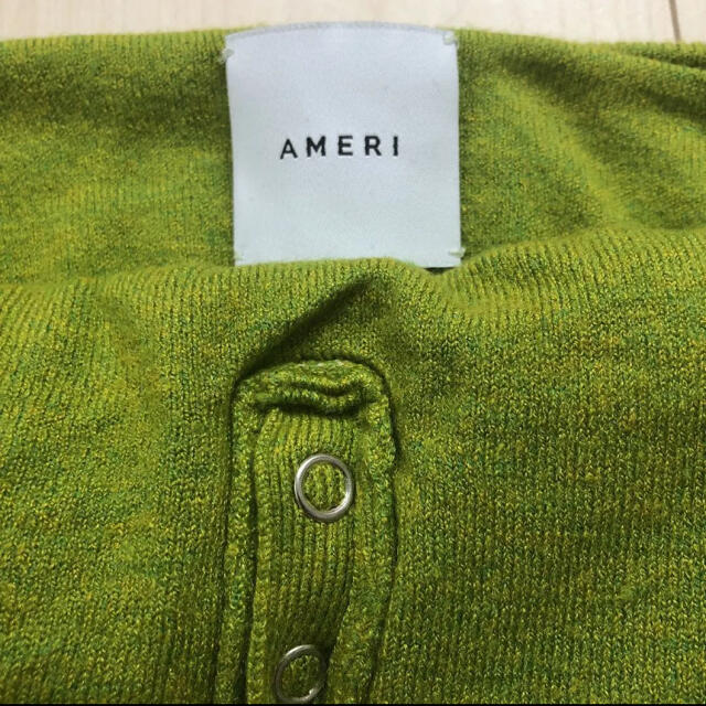 Ameri VINTAGE(アメリヴィンテージ)のAMERI アメリ　HENLEY NECK KNIT CAMI レディースのトップス(キャミソール)の商品写真