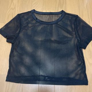 フォーエバートゥエンティーワン(FOREVER 21)の黒ティー　あみあみ　クロップド丈　フォーエバー21(Tシャツ(半袖/袖なし))