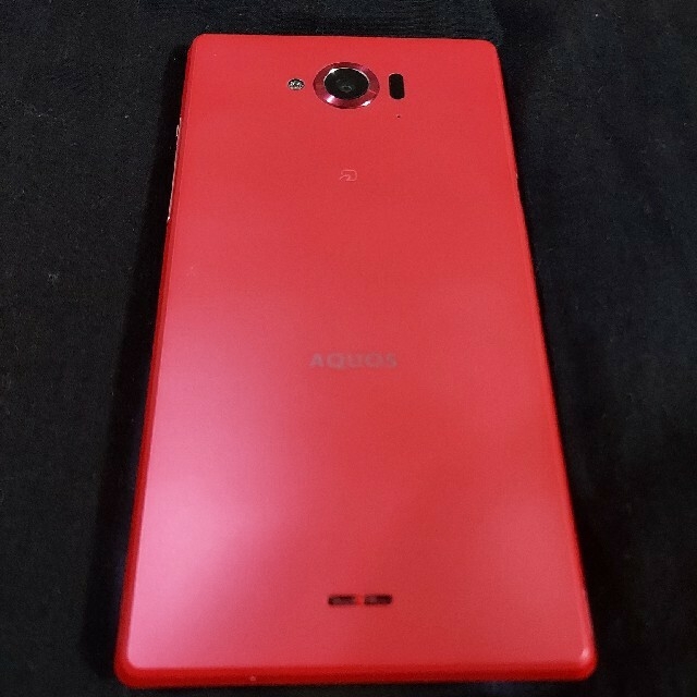 AQUOS(アクオス)のAQUOS　SH-01G　コーラル　ジャンク スマホ/家電/カメラのスマートフォン/携帯電話(スマートフォン本体)の商品写真