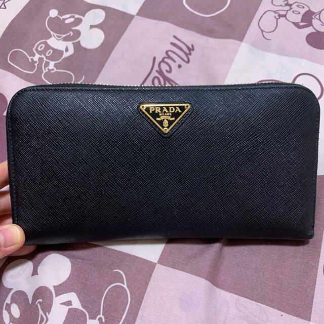 PRADA 長財布