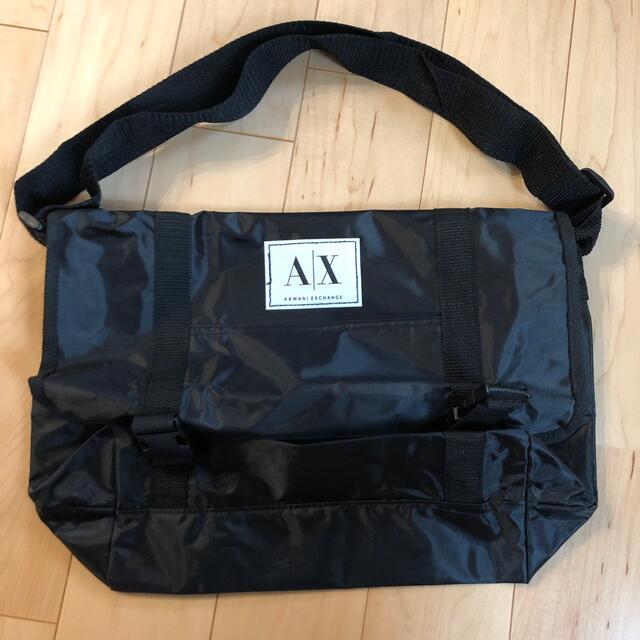 ARMANI EXCHANGE(アルマーニエクスチェンジ)のアルマーニ　バック メンズのバッグ(メッセンジャーバッグ)の商品写真