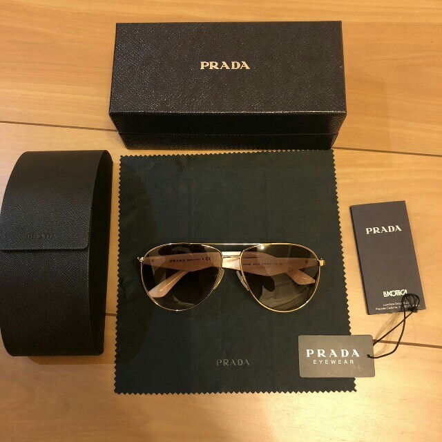 PRADA プラダ サングラス