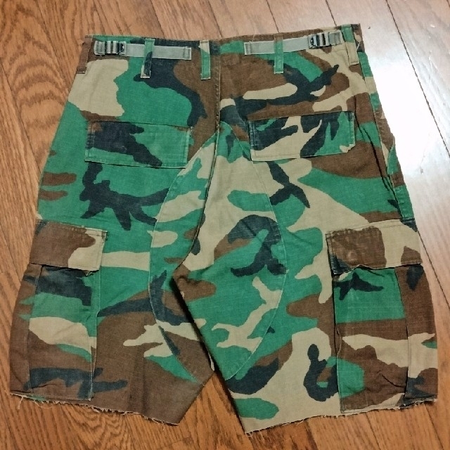 ミリタリー“U.S.ARMY/米軍”カットオフ迷彩カーゴパンツ#軍パン#送料込み メンズのパンツ(ワークパンツ/カーゴパンツ)の商品写真