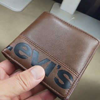 リーバイス(Levi's)の新品未使用タグ付き､levis（R）折りたたみ財布(折り財布)