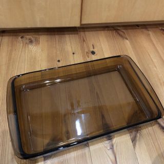 パイレックス(Pyrex)のオールドパイレックス　アンバーカラーベイキングディッシュ(食器)