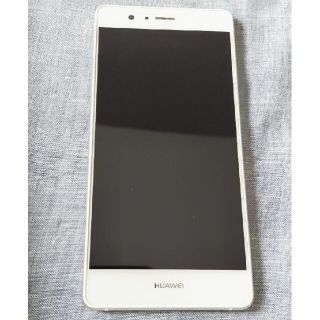 ファーウェイ(HUAWEI)のHUAWEI P9 lite White 16 GB SIMフリー(スマートフォン本体)