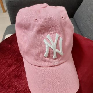 ニューエラー(NEW ERA)のNYヤンキースピンクキャップ(キャップ)