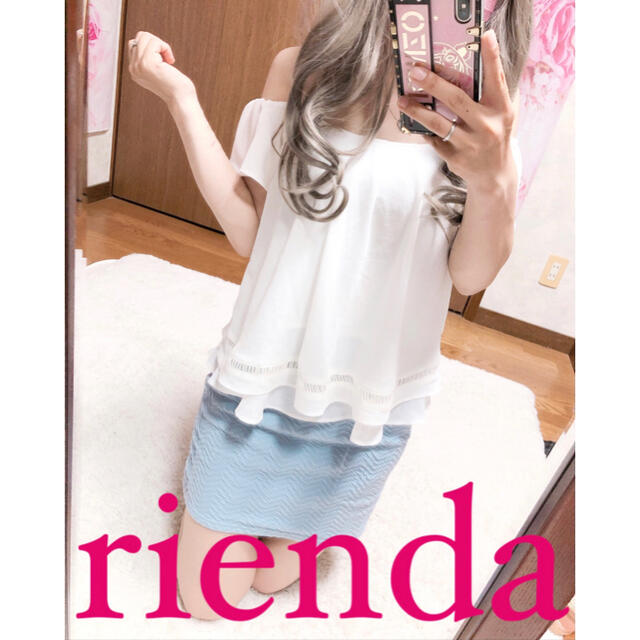 rienda(リエンダ)の3945.rienda チャーム付き シフォン オフショルダー チュニック レディースのトップス(チュニック)の商品写真