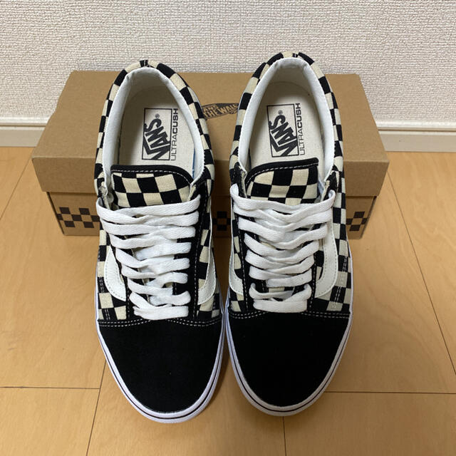 VANS(ヴァンズ)の最終値下げ　VANS OLD SKOOL チェッカーボード　US9 27cm メンズの靴/シューズ(スニーカー)の商品写真