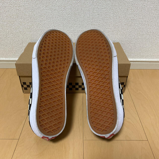 VANS(ヴァンズ)の最終値下げ　VANS OLD SKOOL チェッカーボード　US9 27cm メンズの靴/シューズ(スニーカー)の商品写真