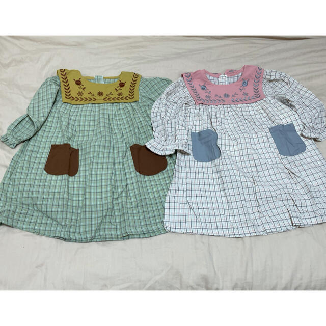 刺繍ワンピース　グリーン　100 2枚 キッズ/ベビー/マタニティのキッズ服女の子用(90cm~)(ワンピース)の商品写真