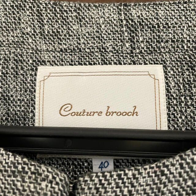 Couture Brooch(クチュールブローチ)のクチュールブローチ　スーツ上下・ミルクティージャケット レディースのフォーマル/ドレス(スーツ)の商品写真