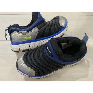 ナイキ(NIKE)のダイナモフリー  18cm ナイキNIKE ブラック×シルバー(スニーカー)