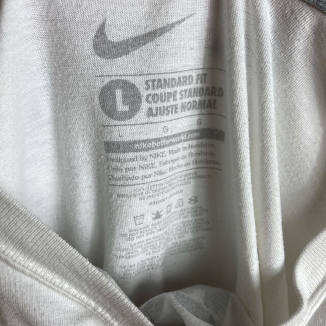 NIKE(ナイキ)のNIKE ナイキ Tシャツ ホワイト ワンポイントロゴ L メンズのトップス(Tシャツ/カットソー(半袖/袖なし))の商品写真