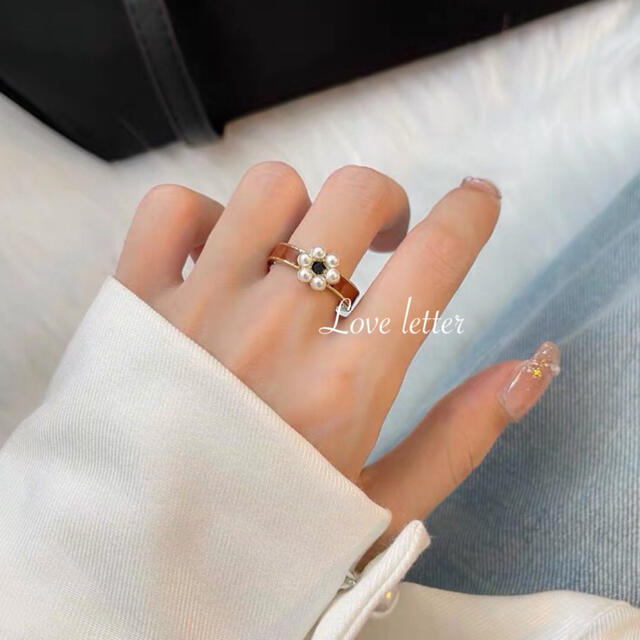 No.805 パールフラワーリングカフ 指輪 韓国 花 量産型 KPOP レディースのアクセサリー(リング(指輪))の商品写真