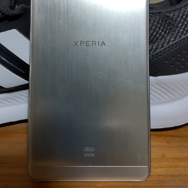 Xperia(エクスペリア)の【中古】SONYXperia SOV33 au スマホ/家電/カメラのスマートフォン/携帯電話(スマートフォン本体)の商品写真