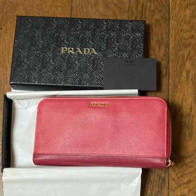 終末限定価格★新品PRADA サフィアーノ長財布   3角プレート二つ折り財布