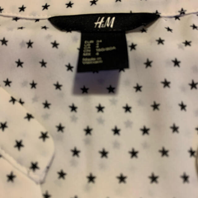 H&H(エイチアンドエイチ)のH&Mプリントブラウス レディースのトップス(シャツ/ブラウス(半袖/袖なし))の商品写真