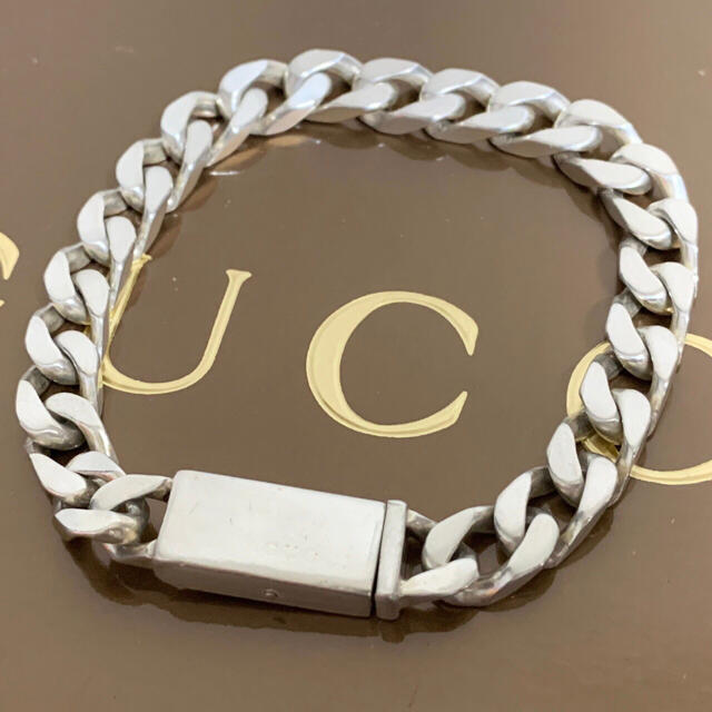 極美品/付属品完備】GUCCI シルバー プレートロゴ入り レザーシューズ