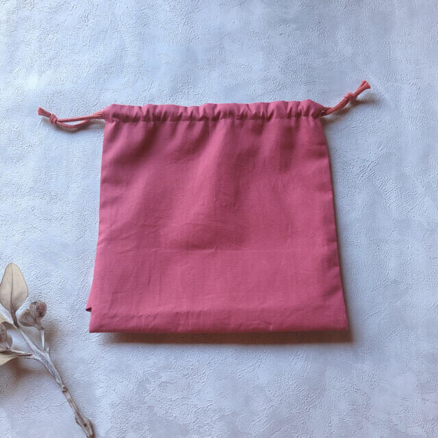 【handmade】巾着袋S フリル ハンドメイドのキッズ/ベビー(外出用品)の商品写真