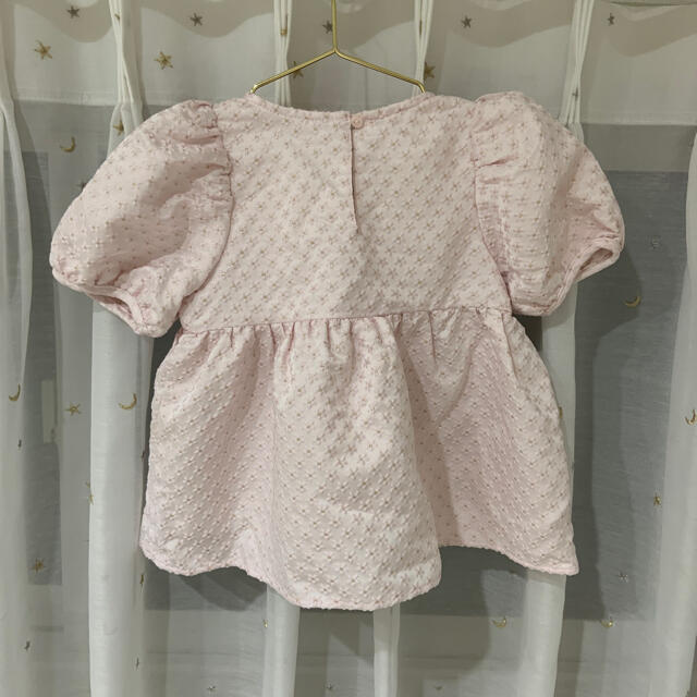 ZARA KIDS(ザラキッズ)の❤️ZARA❤️98センチ❤️パフスリーブブラウス❤️ キッズ/ベビー/マタニティのキッズ服女の子用(90cm~)(ブラウス)の商品写真