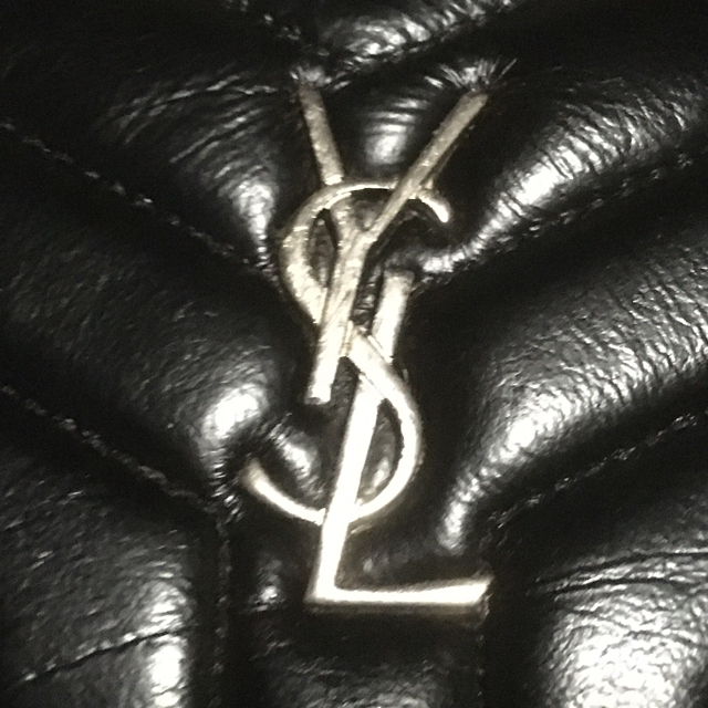 Saint Laurent(サンローラン)の【美品】Saint Laurent  サンローラン　ラウンドファスナー　長財布 レディースのファッション小物(財布)の商品写真