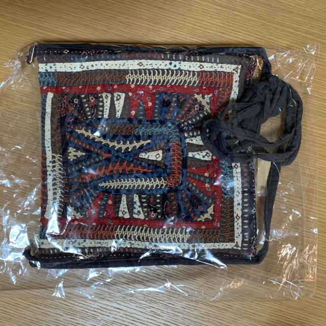 ラバーリーポシェット（刺繍）キャリコ　CALICO レディースのバッグ(ショルダーバッグ)の商品写真