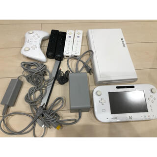 ウィーユー(Wii U)のNintendo Wii U ベーシックセット(家庭用ゲーム機本体)