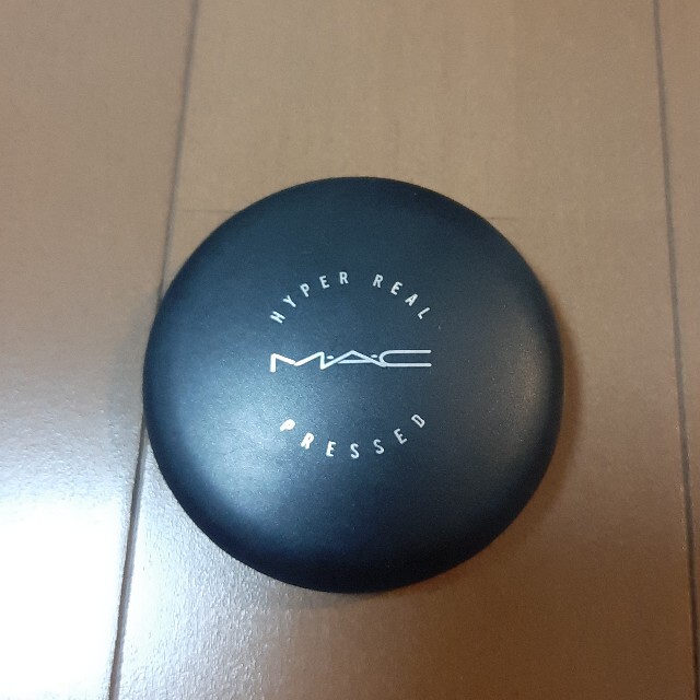 MAC(マック)のM・A・C ﾊｲﾊﾟｰﾘｱﾙﾌﾟﾚｽﾄ ｳｫｰﾑﾛｰｽﾞ コスメ/美容のベースメイク/化粧品(フェイスパウダー)の商品写真