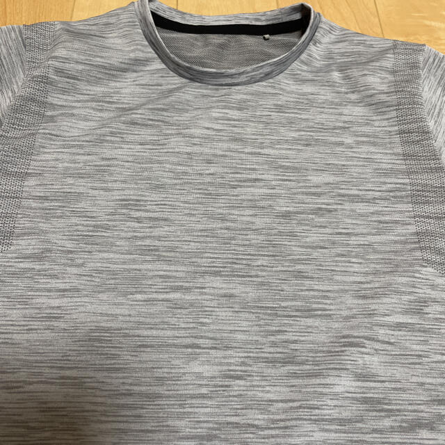GU(ジーユー)のジーユースポーツTシャツ メンズのトップス(Tシャツ/カットソー(半袖/袖なし))の商品写真