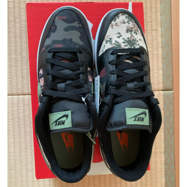 NIKE(ナイキ)のNIKE DUNK LOW SE Black Multi-Camo  メンズの靴/シューズ(スニーカー)の商品写真