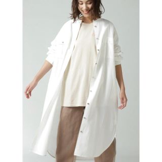 ローズバッド(ROSE BUD)の新品　白　ロングシャツ ワンピース(ロングワンピース/マキシワンピース)