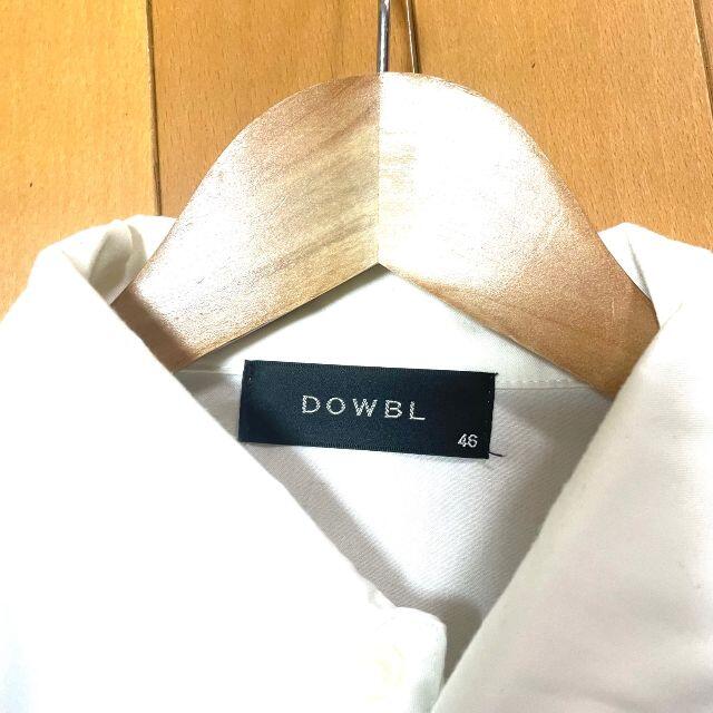 DOWBL(ダブル)のchill様専用【DOWBL】サマーバカンス柄 シルキータッチ白シャツ 46 メンズのトップス(シャツ)の商品写真