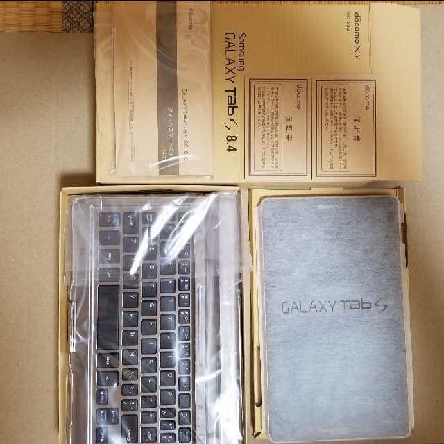 ドコモ GALAXY Tab S 8.4 SC-03G 中古美品 スマホ/家電/カメラのPC/タブレット(タブレット)の商品写真
