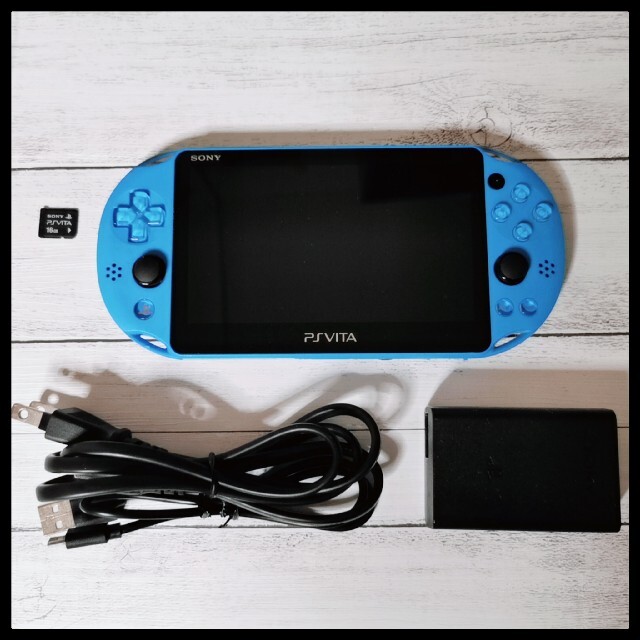 PlayStation Vitaホワイト+16GBメモリカード+おまけ