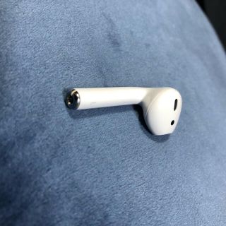 アップル(Apple)の純正　airpods 片耳　第一世代　消毒清掃済み　美品　レフト　左耳　動作OK(ヘッドフォン/イヤフォン)