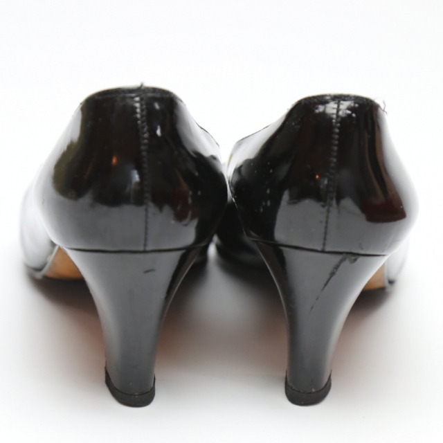 Salvatore Ferragamo(サルヴァトーレフェラガモ)のサルヴァトーレフェラガモ  パンプス ブラック  Salvatore Ferragamo  パンプス レディースの靴/シューズ(ハイヒール/パンプス)の商品写真