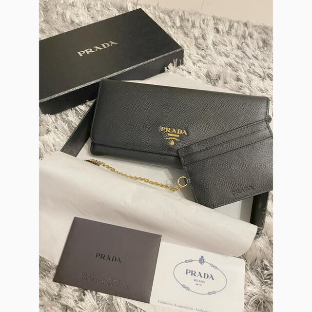 ほぼ未使用！PRADA 長財布