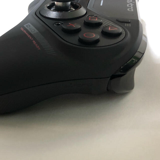 ASTRO Gaming PS4 コントローラー C40 国内正規品 エンタメ/ホビーのゲームソフト/ゲーム機本体(家庭用ゲーム機本体)の商品写真