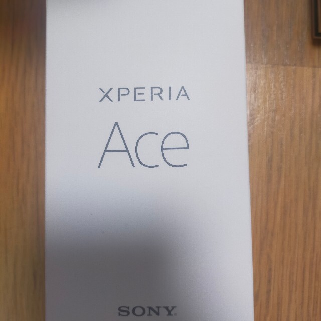 Xperia　ace　J3173　版　ほぼ新品　ケースやフィルムオマケ付き