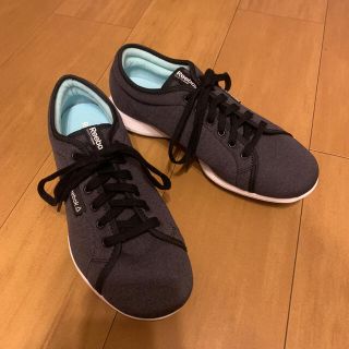 リーボック(Reebok)のリーボック EASY TONE 2.0【25.0cm】【ポンポンポン様専用】(スニーカー)